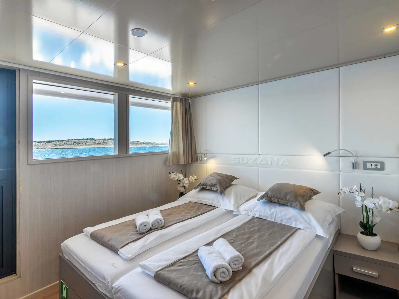 Luxury Motor Yacht (Suzana)  - 61