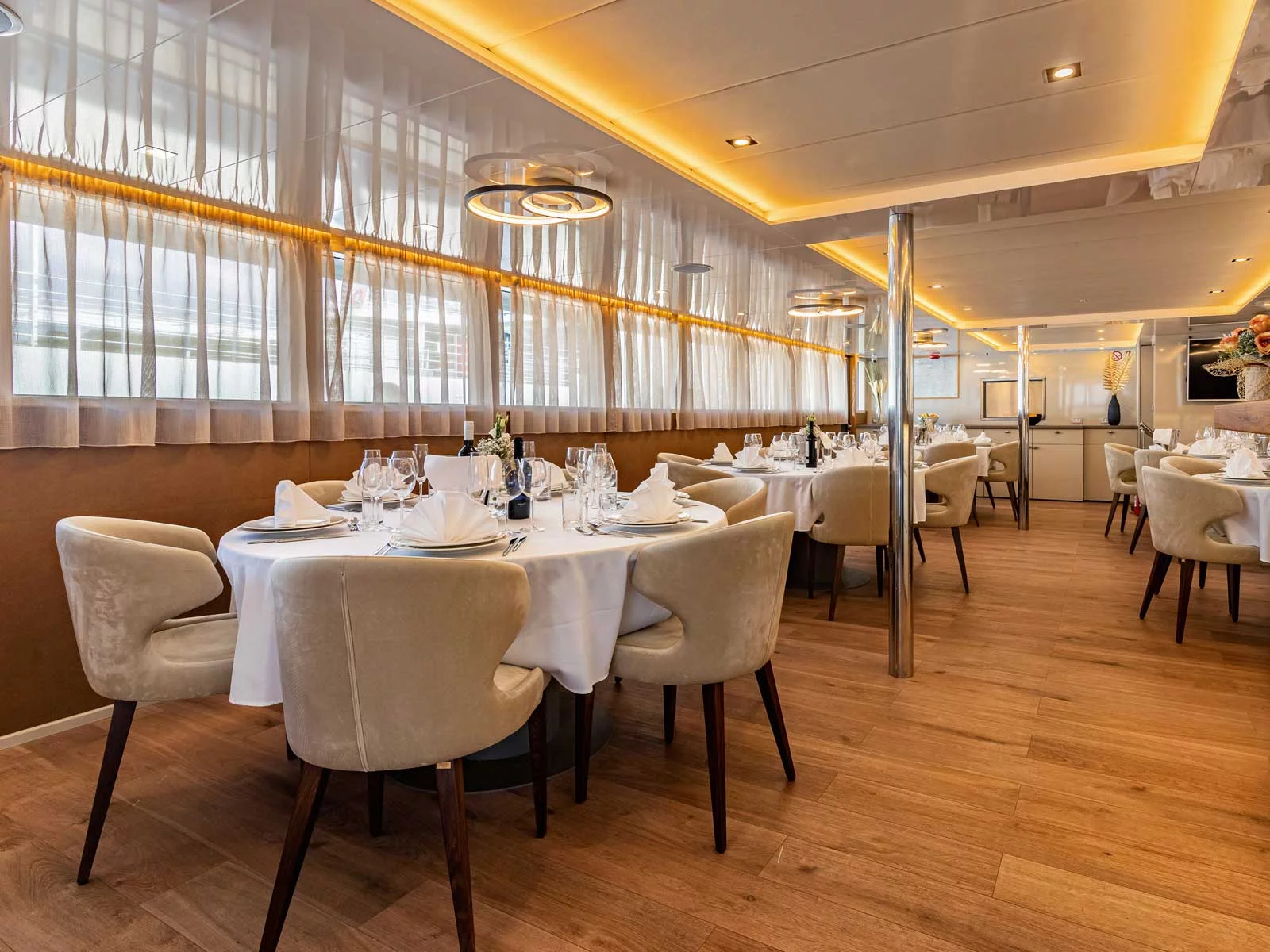 Luxury Motor Yacht (Suzana)  - 5