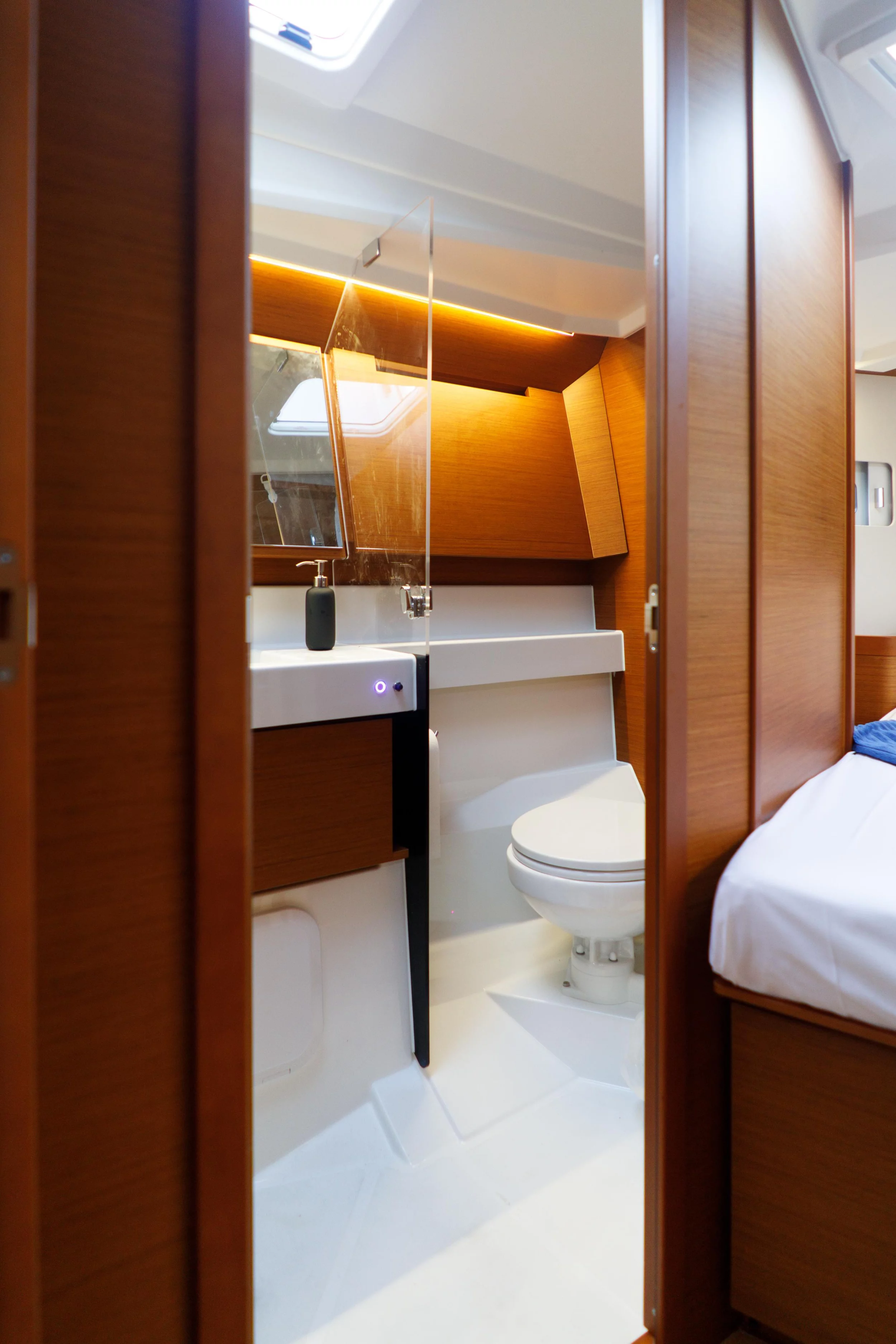 Sun Odyssey 410 (Aquamarine)  - 58