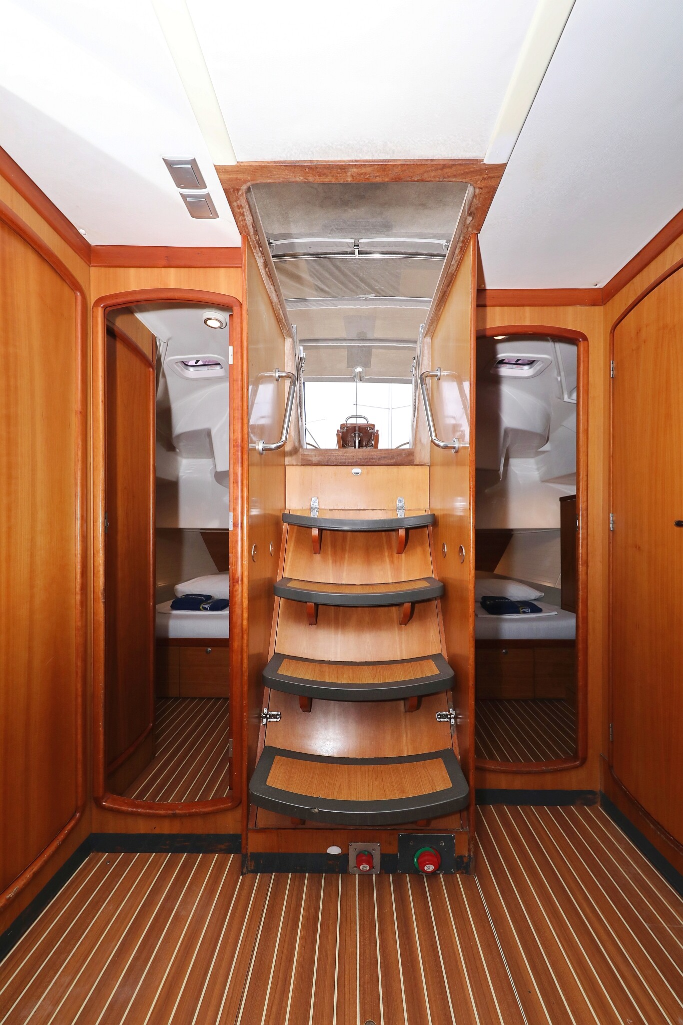 Delphia 47 — photo 20