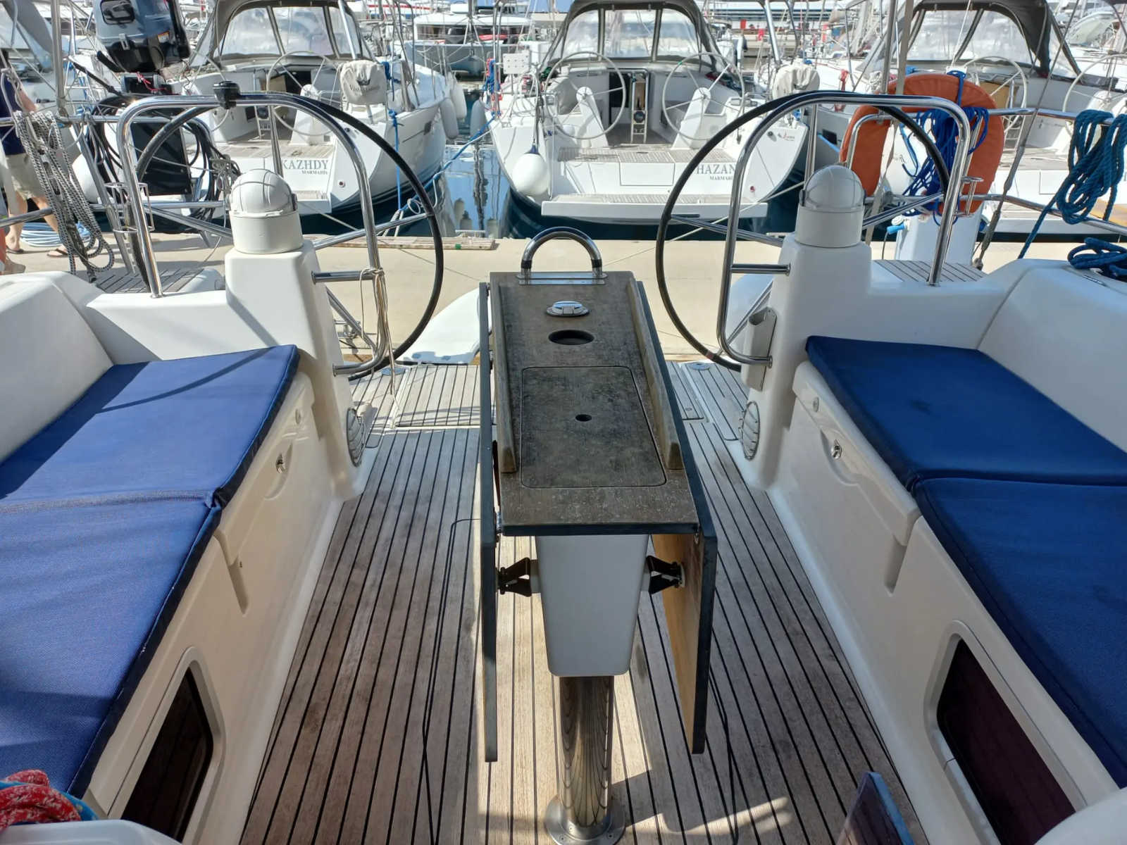 Photo #4 - Dufour 450 Grand Large (Surprise) in Marmaris - 23156