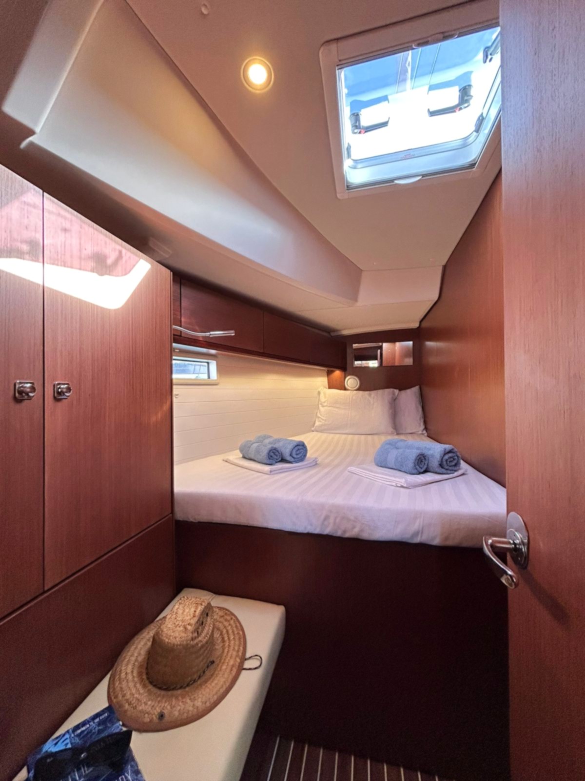 Bavaria Cruiser 46 Style[G] — photo 3