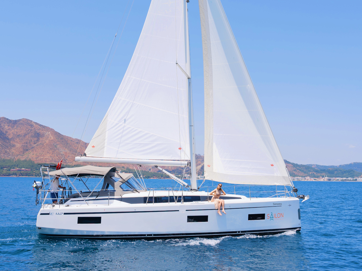 Photo #1 - Bavaria C42 (Sorores) in Marmaris - 23112