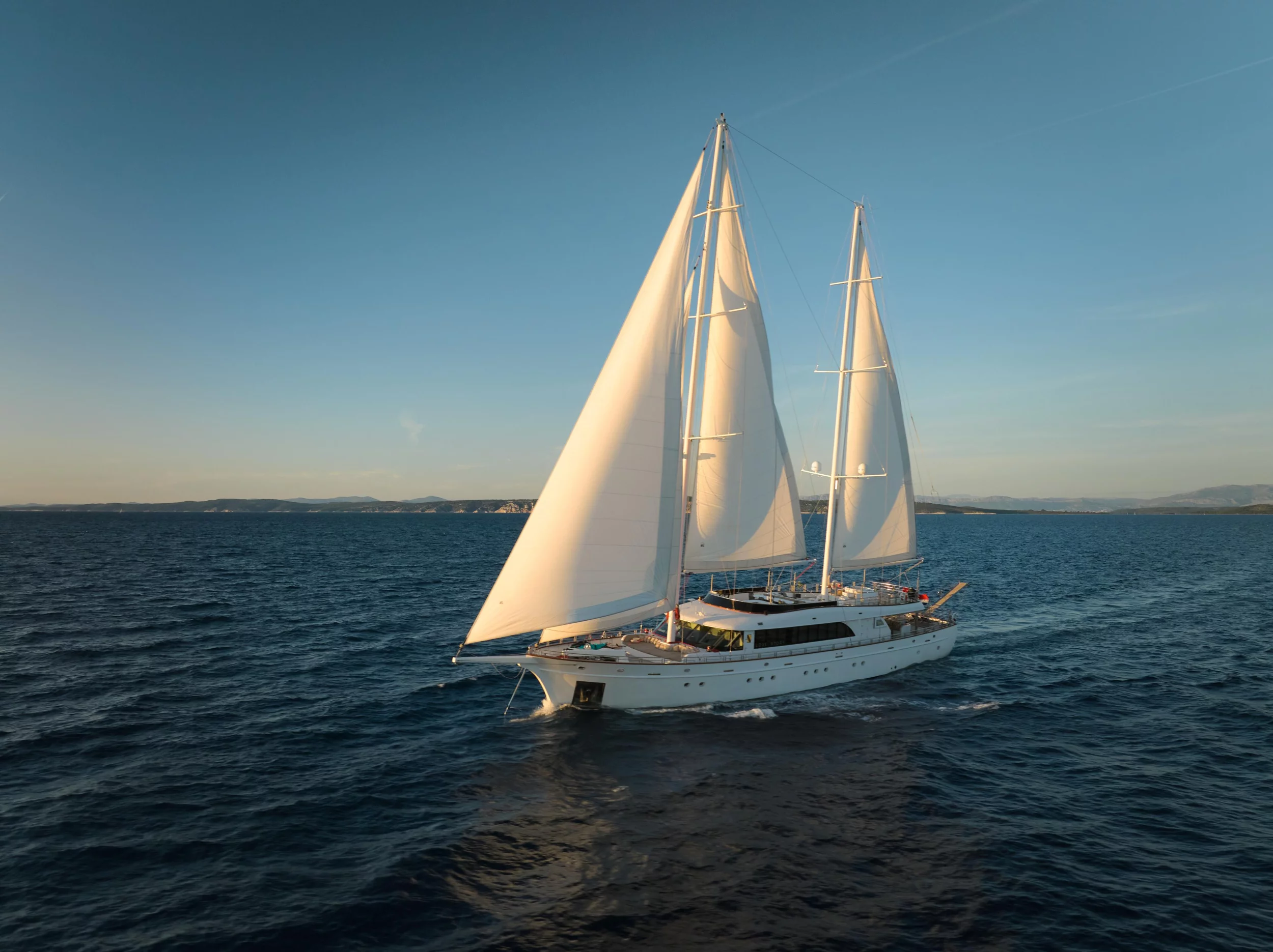 Motoryacht Love Story (Love Story)  - 34
