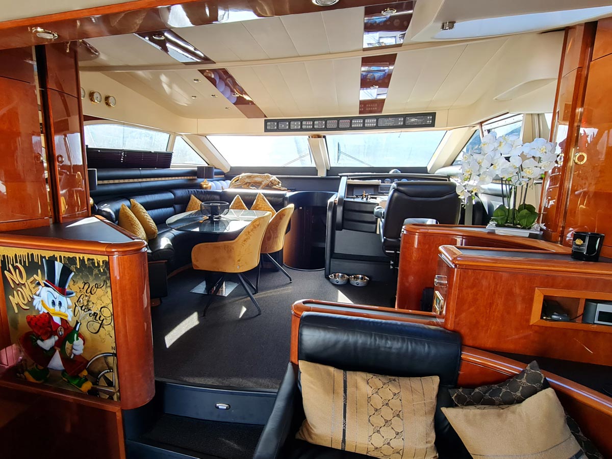 Dominator 63 — photo 2