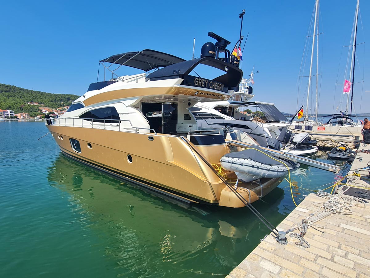Dominator 63 — photo 16