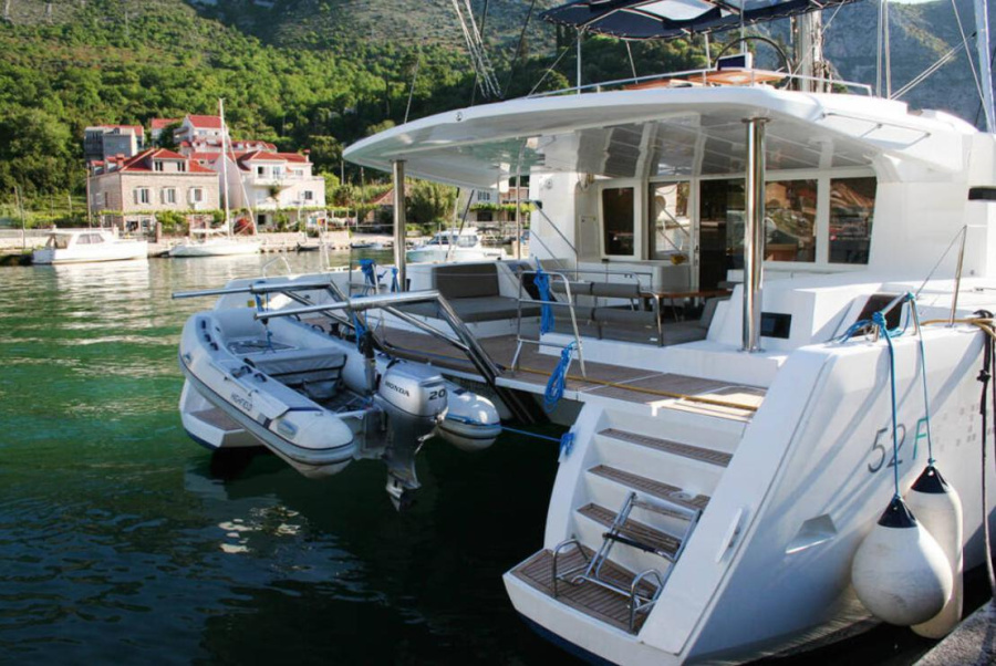 Photo #18 - Lagoon 52F (Matarma) in Lavrion - 23326