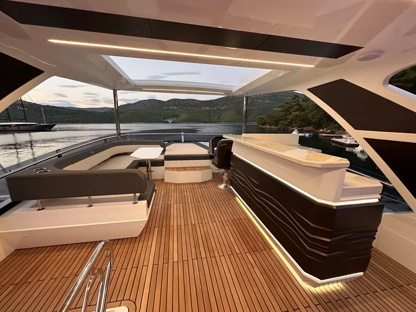 Galeon 680 Fly (PARADISE)  - 38
