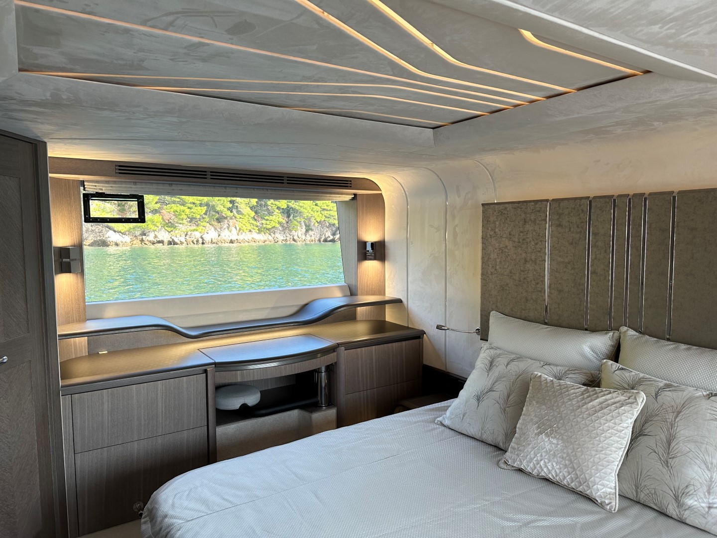 Photo #36 - Galeon 680 Fly (PARADISE) in Dubrovnik - 23341