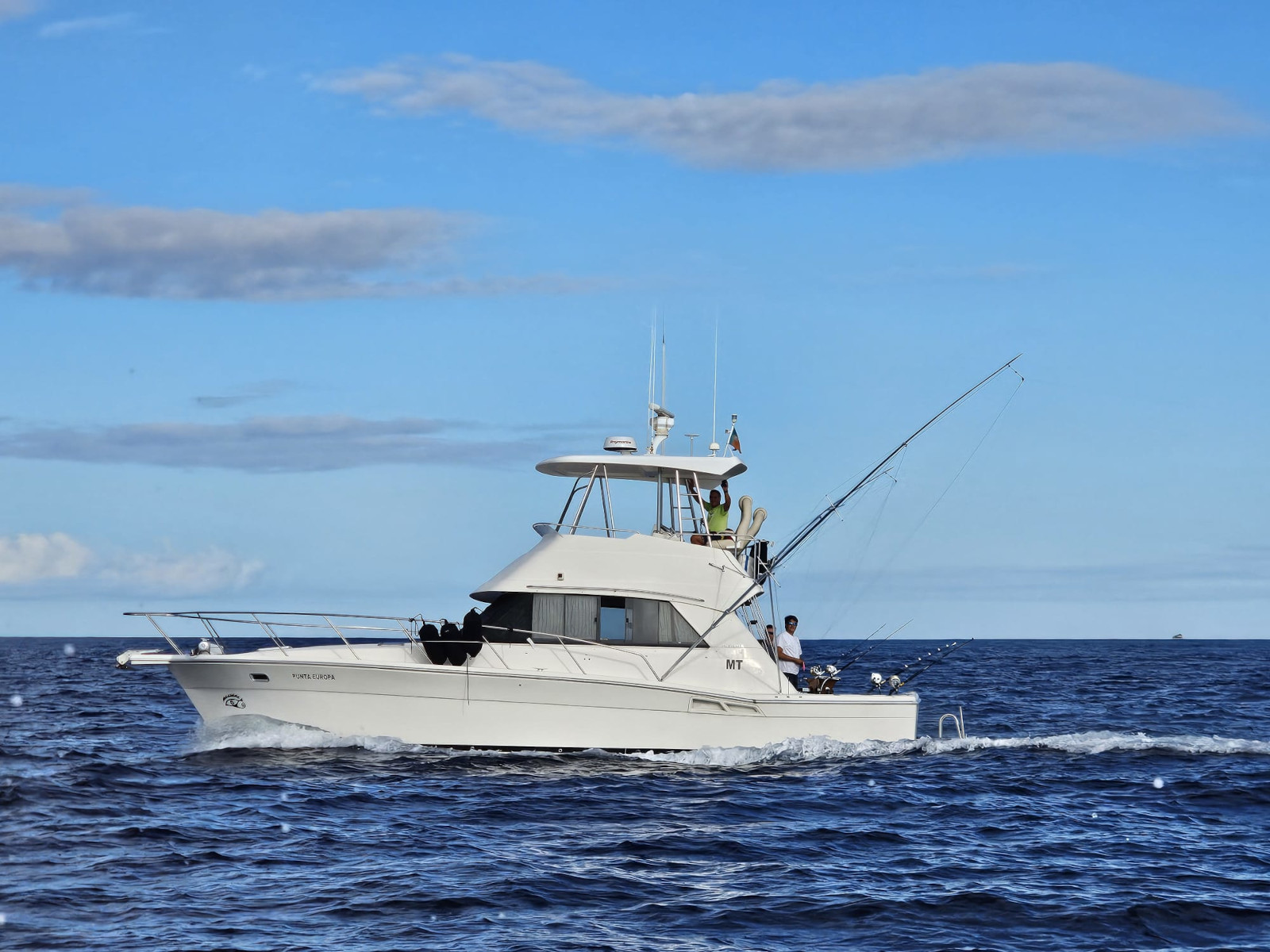 Photo #4 - Riviera 39 Open Flybridge (Punta Europa) in Sao Miguel - 23356