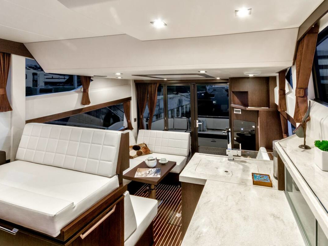 Photo #21 - Galeon 420 Fly (Amber Blue) en Sukosan - 23360