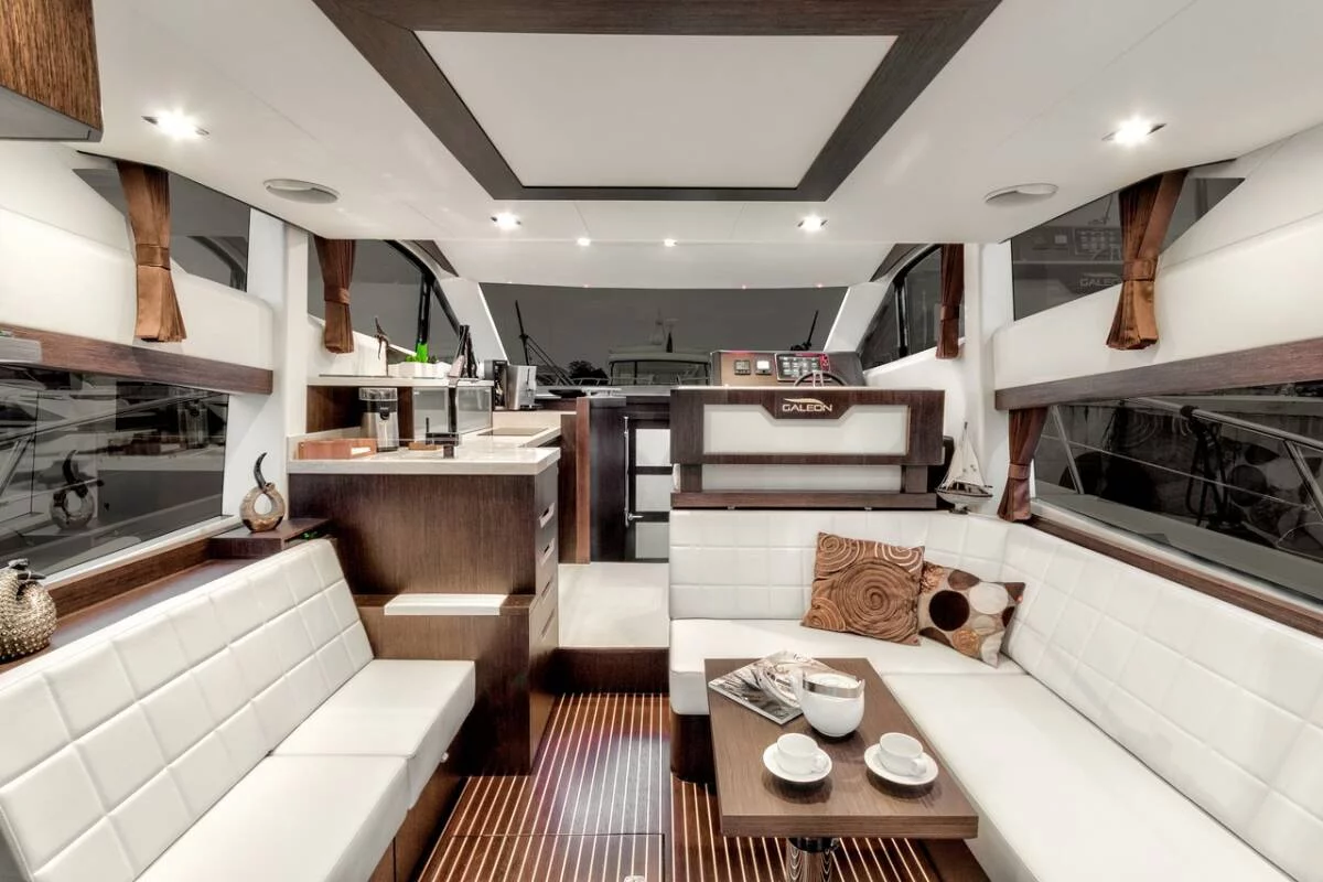 Galeon 420 Fly (Amber Blue)  - 27