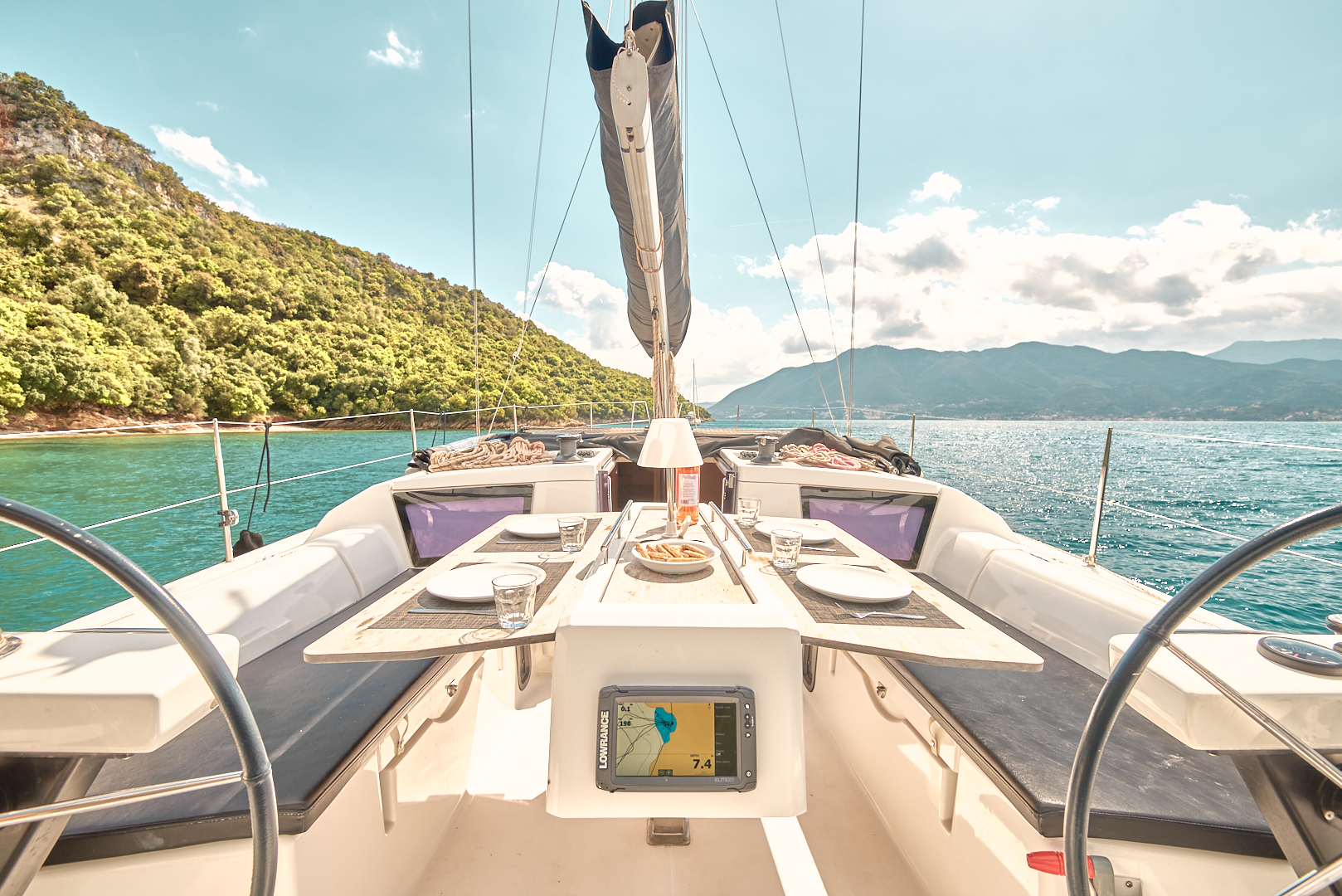 Dufour 390 Grand Large — photo 11