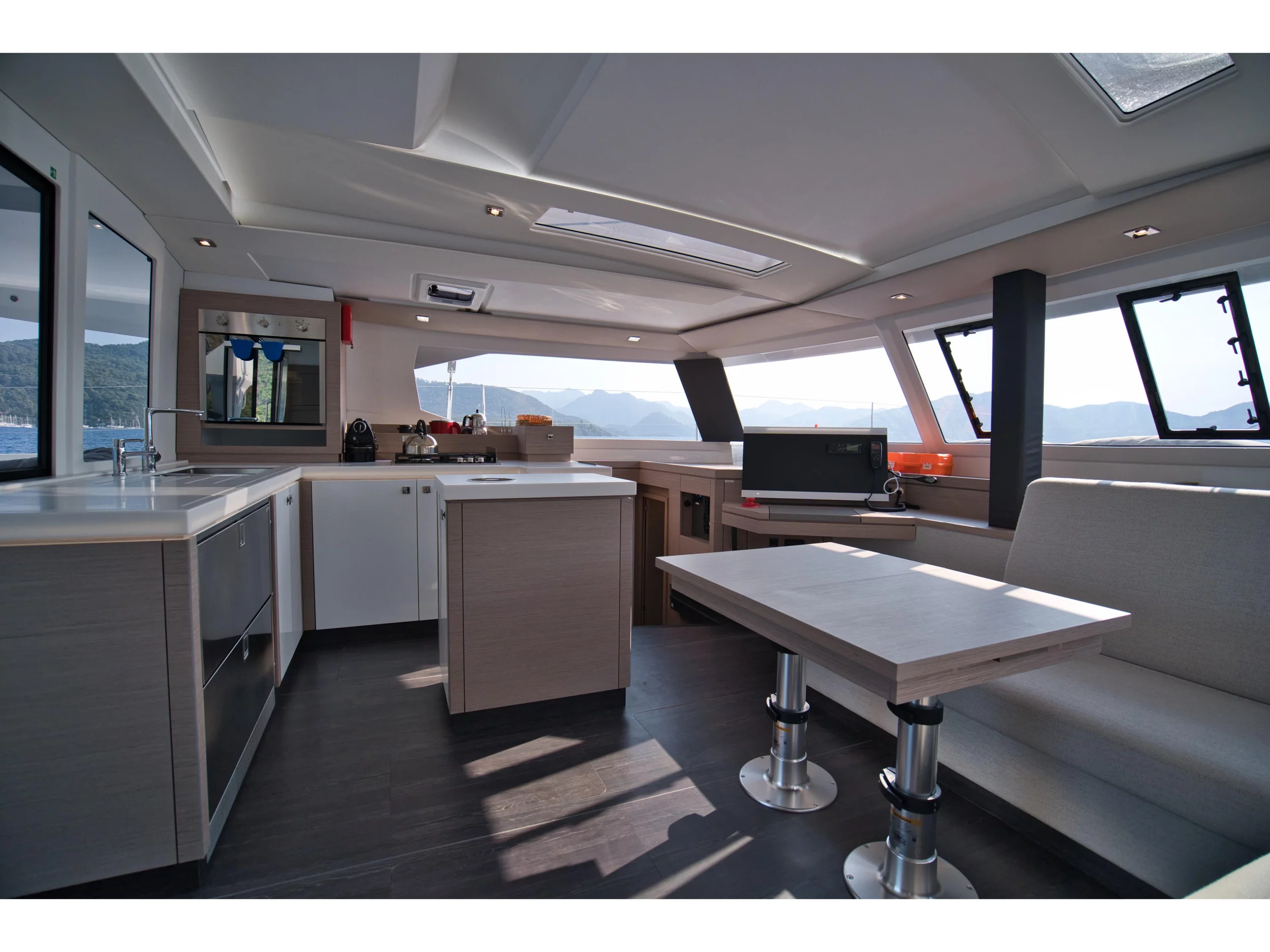 Saona 47 (Sky Ada II) Interior image - 2