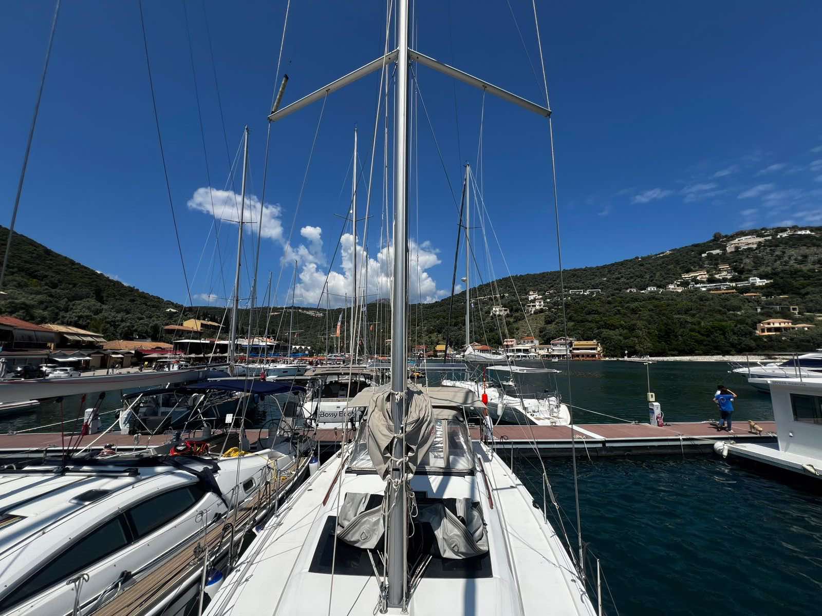 Dufour 390 Grand Large — photo 9