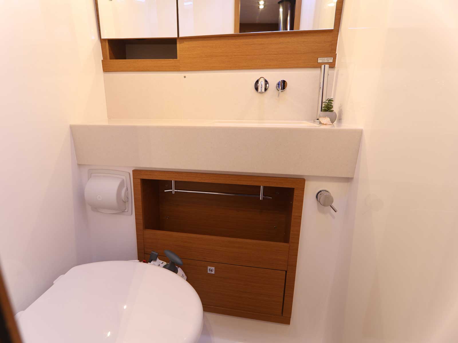 Photo #7 - Dufour 470 (M'arricrio) in Marsala - 23410