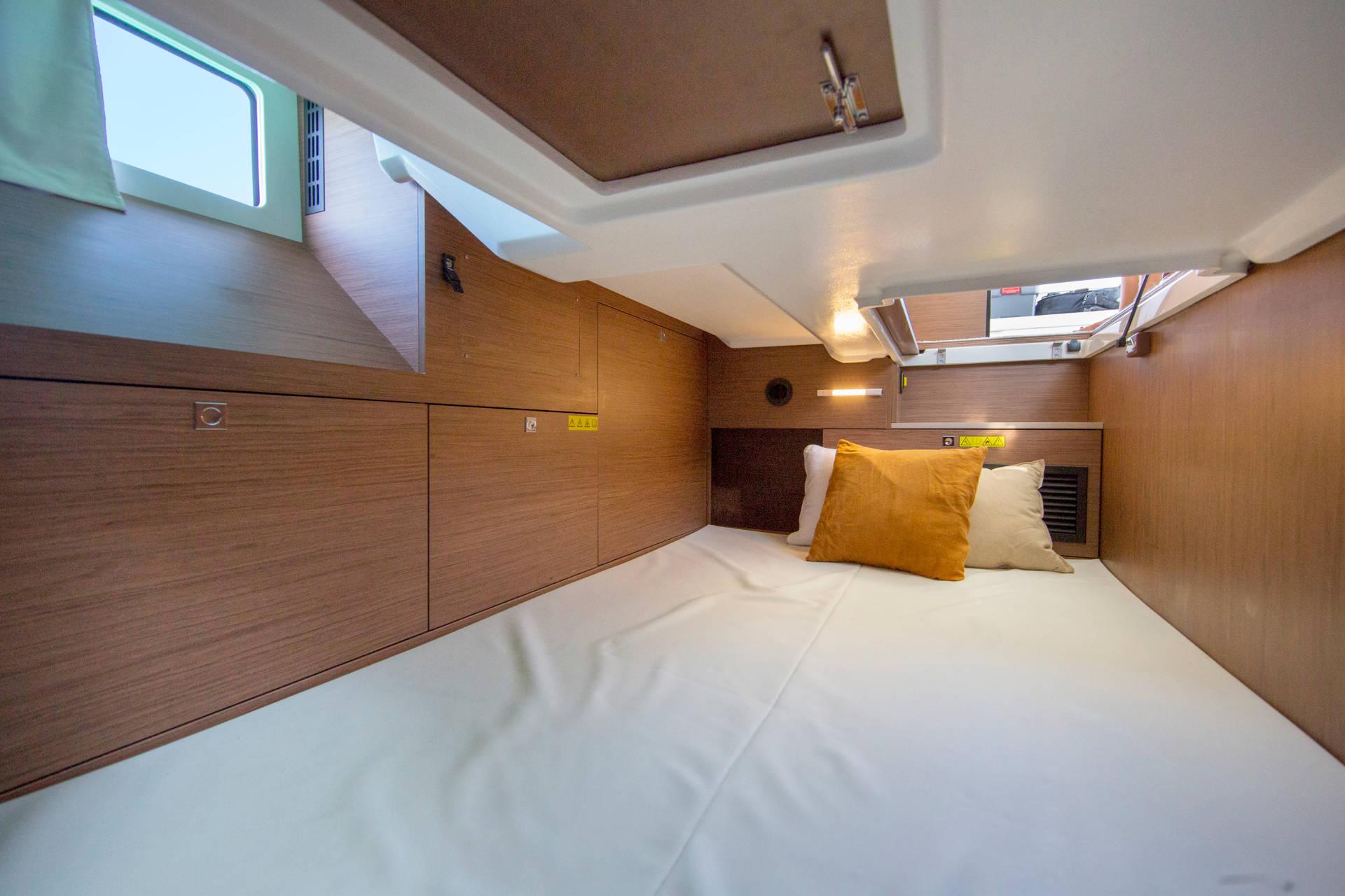 Jeanneau NC 37 — photo 12
