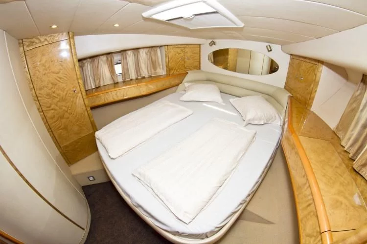 Princess 470 (Antares II) 13 - 5