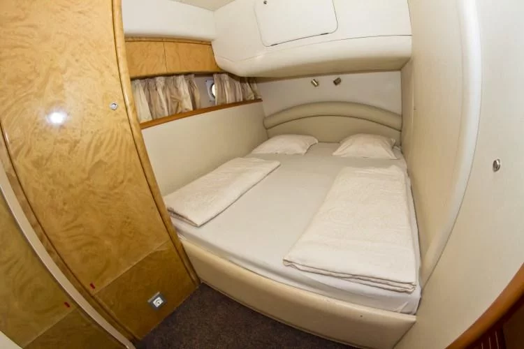 Princess 470 (Antares II) 14 - 16