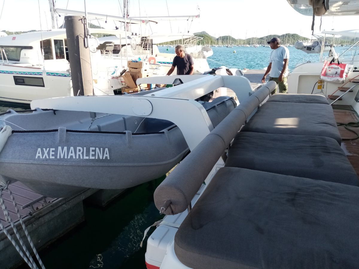Photo #4 - Lagoon 620 (Marlena) in Mahe - 25609