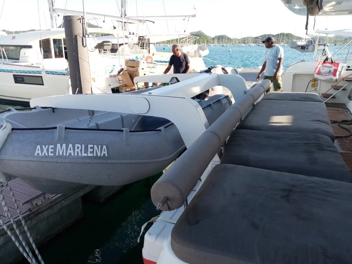 Lagoon 620 (Marlena) Dinghy - 3