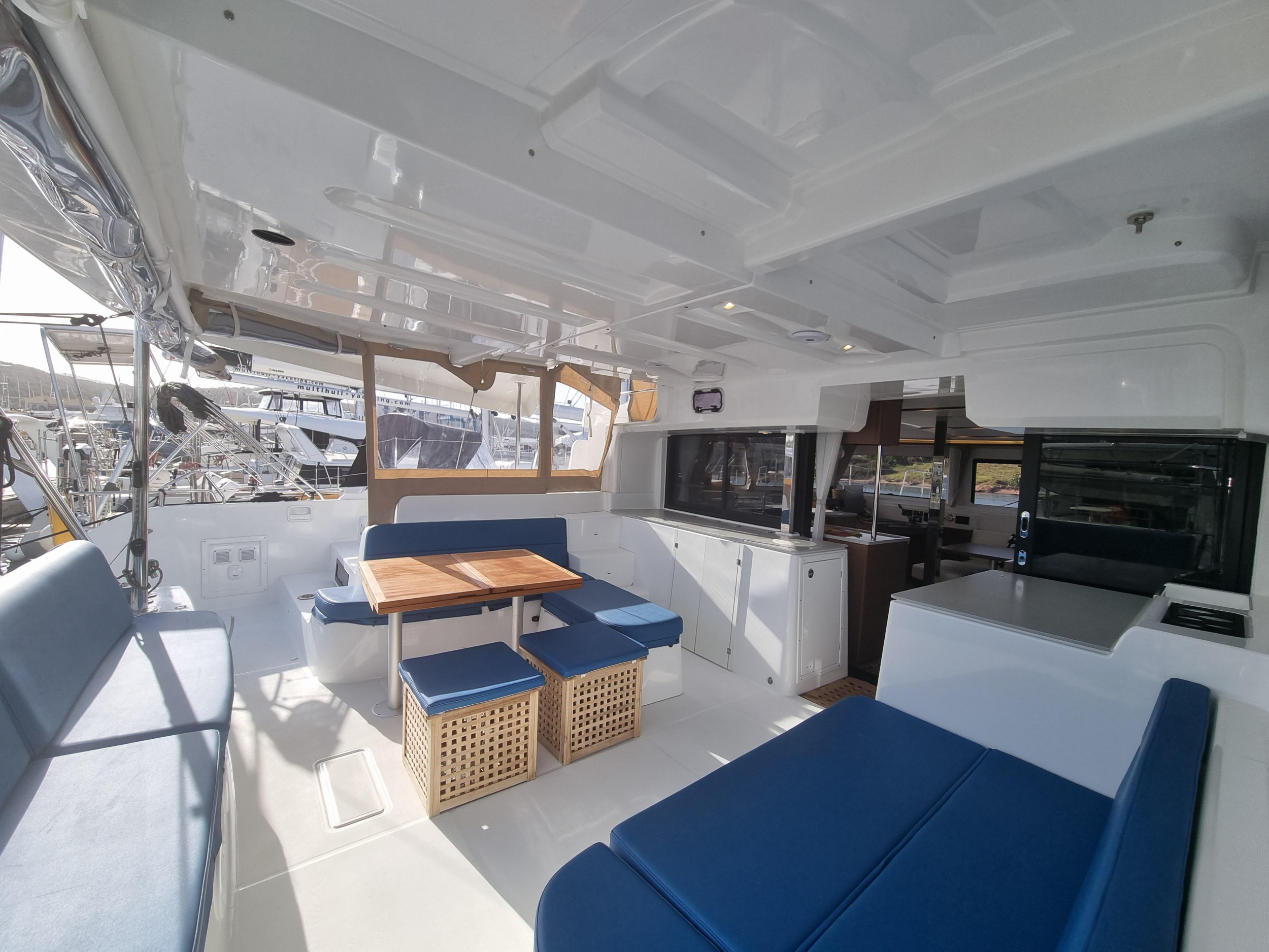 Lagoon 46 — photo 11