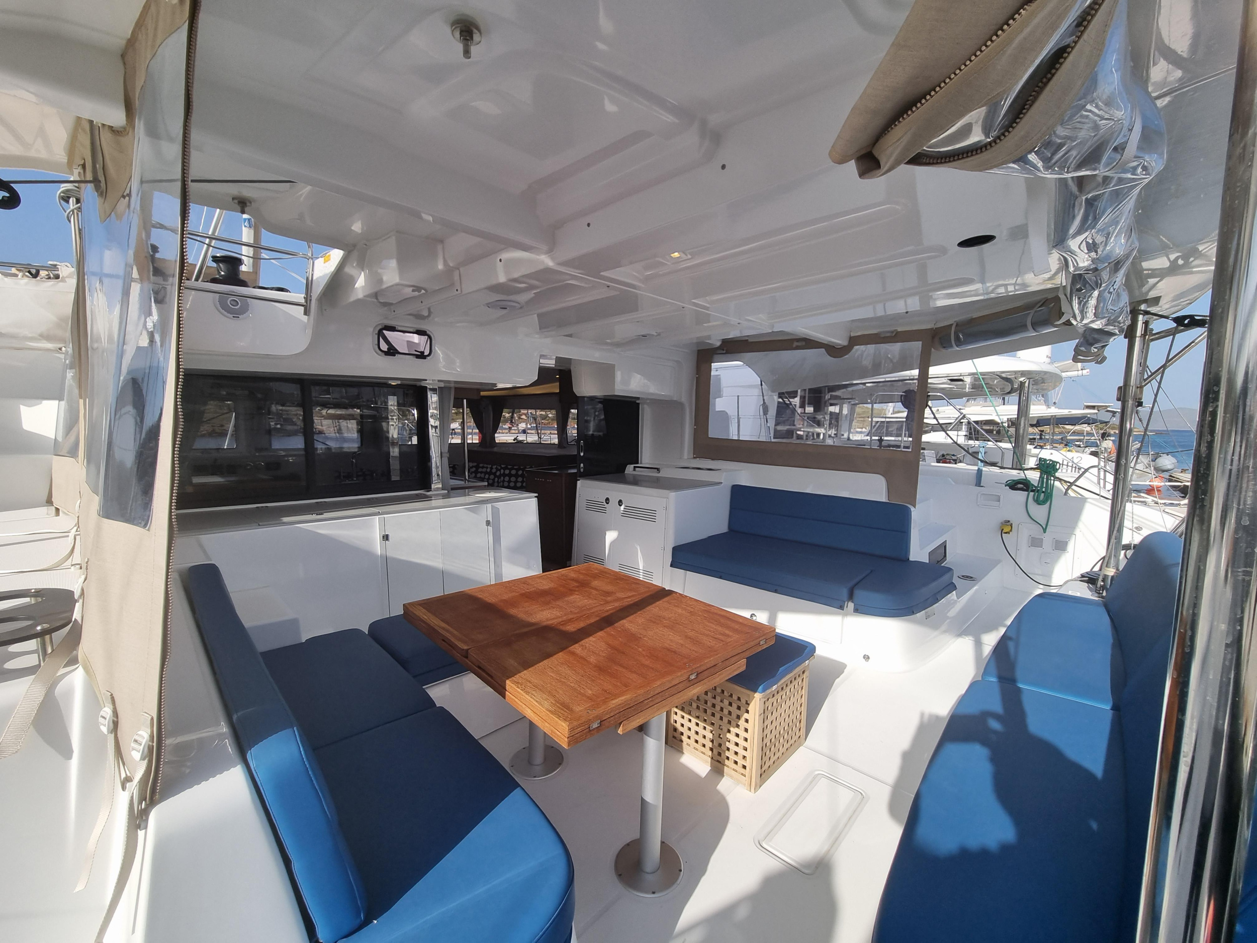 Lagoon 46 — photo 17