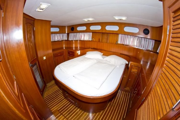 Staryacht 1670 (Holiday) 11 - 7