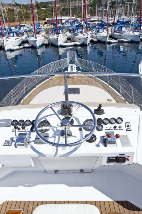Staryacht 1940 (Viva La Libertad) 4 - 17