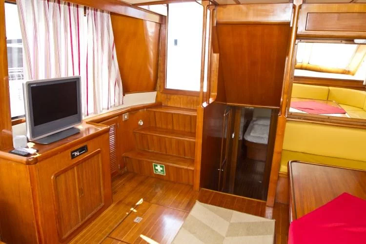 Staryacht 1940 (Viva La Libertad) 8 - 14