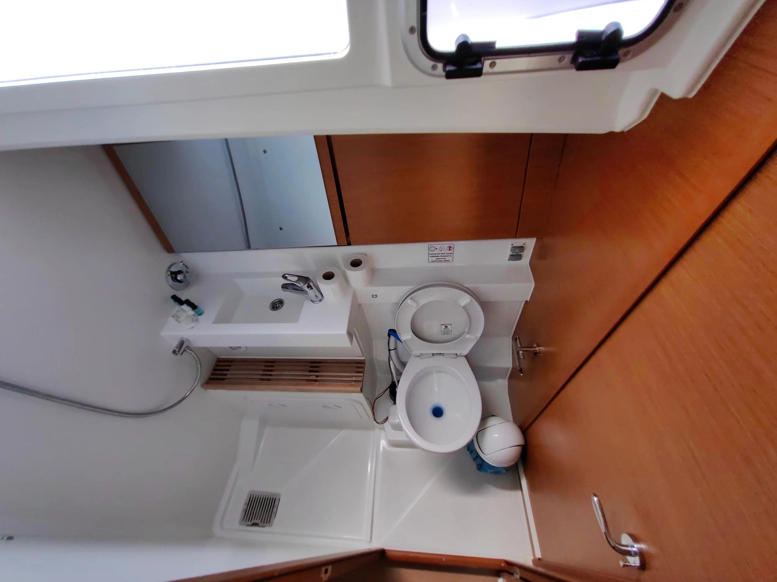 Sun Odyssey 440 (Milky Way)  - 11