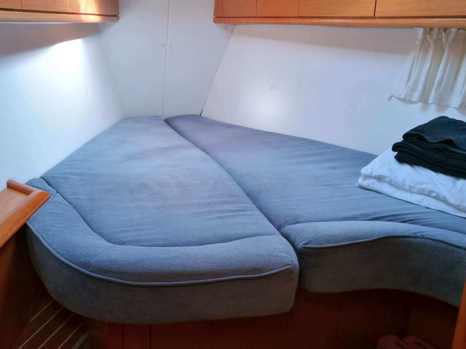 Bavaria 40 Holiday — photo 4