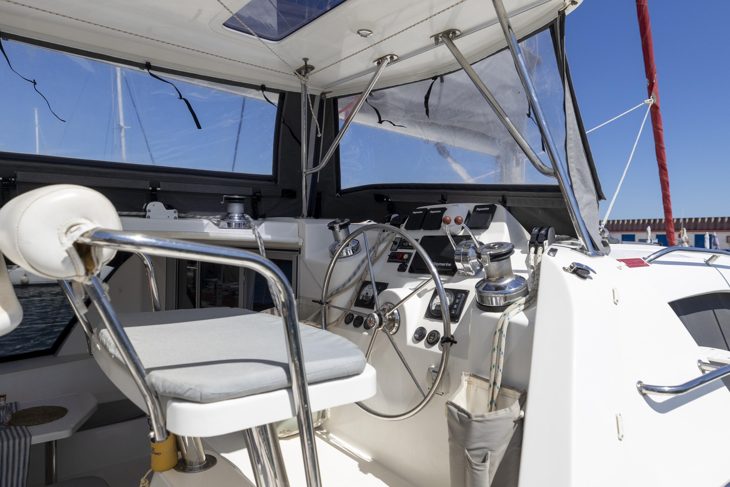 Photo #8 - Leopard 44 (Tongaroa) in El Masnou - 23635