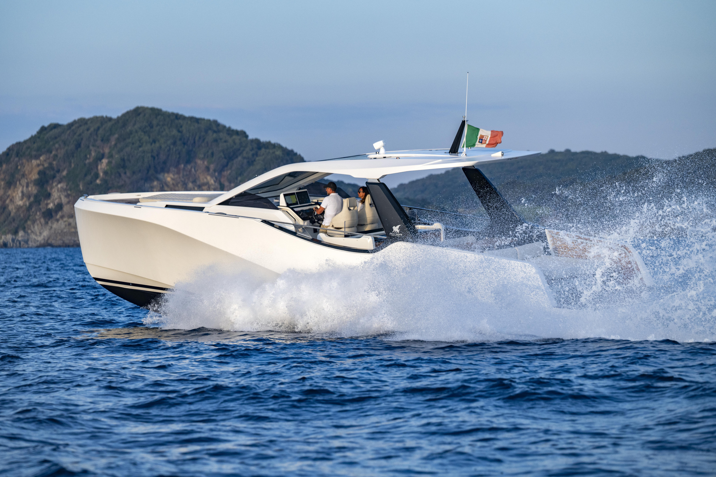 IY 43 Veloce — photo 50