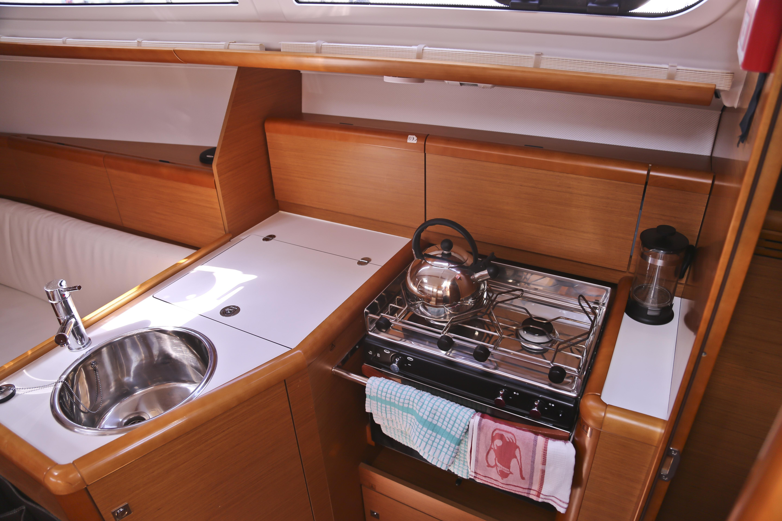 Photo #11 - Sun Odyssey 33i (Galateia) in Loutraki - 23556