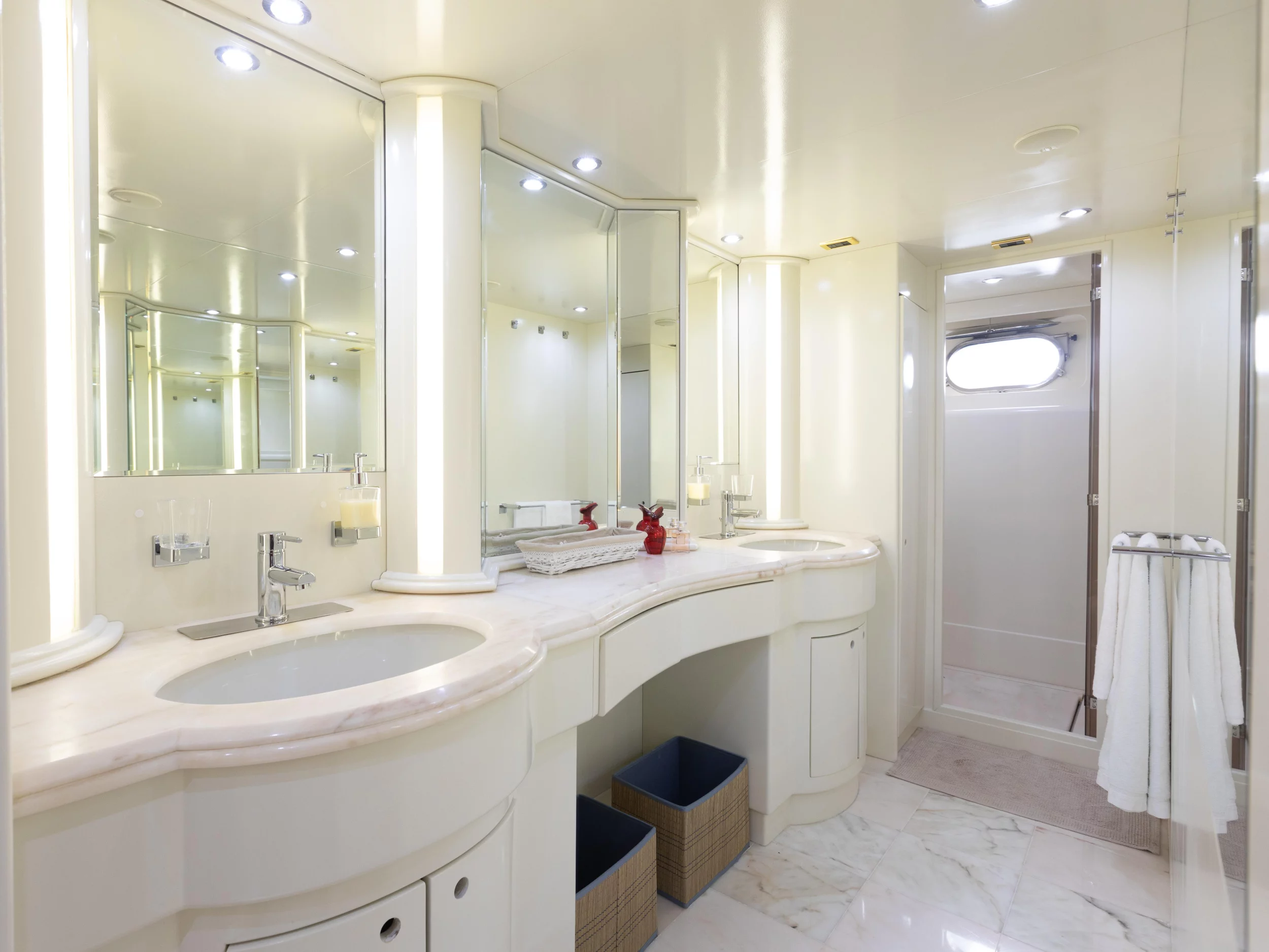 Superphantom 80 (Paladio) Interior image - 12