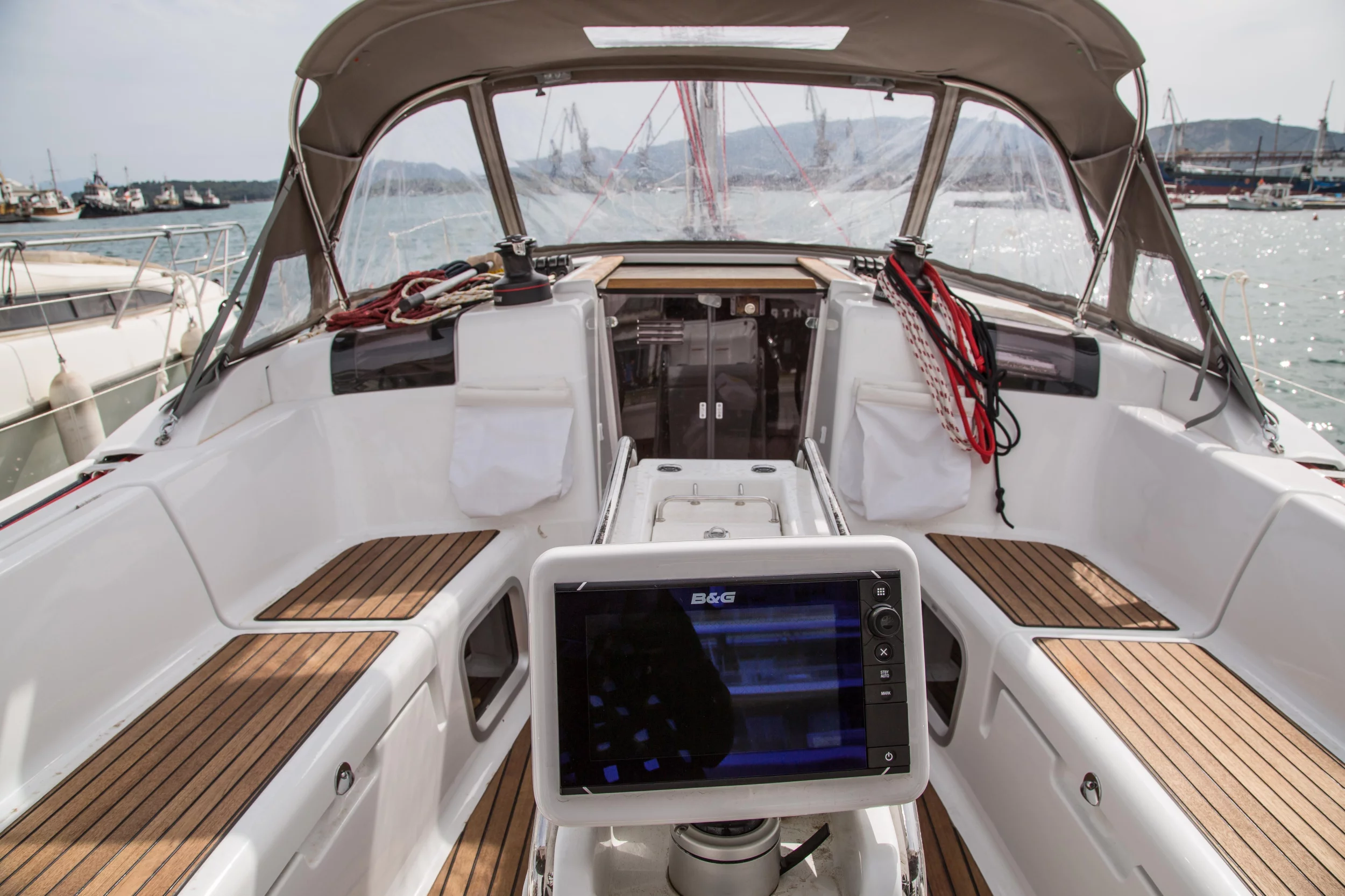 Sun Odyssey 419 (Eulimene)  - 5