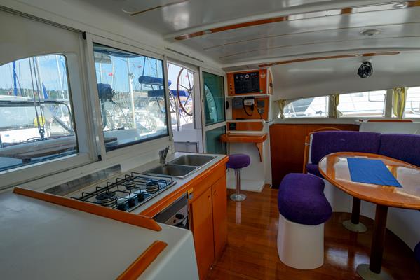 Photo #6 - Lagoon 380 (Tiando) en Fethiye - 23301