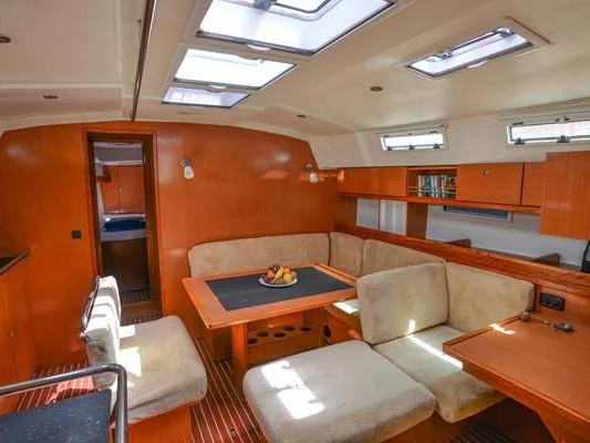 Bavaria Cruiser 45 (Santa Maria) Interior image - 13
