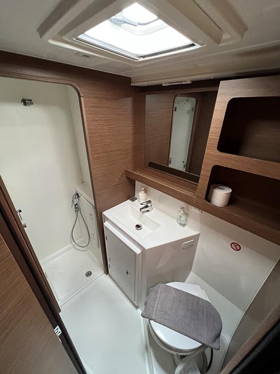 Lagoon 42 — photo 14
