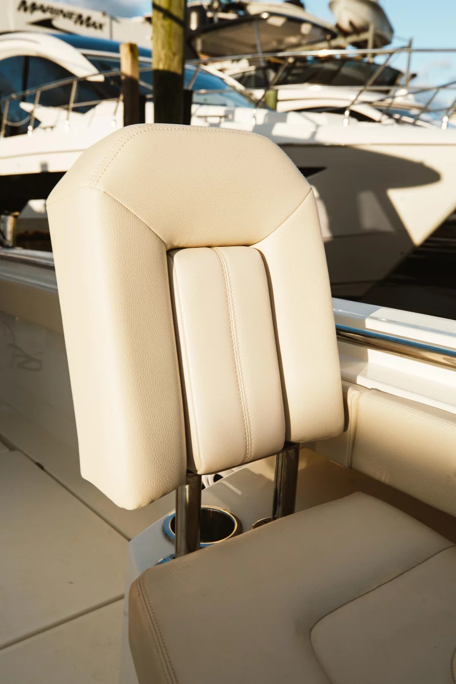 Aquila 28 (SeaRunner)  - 42