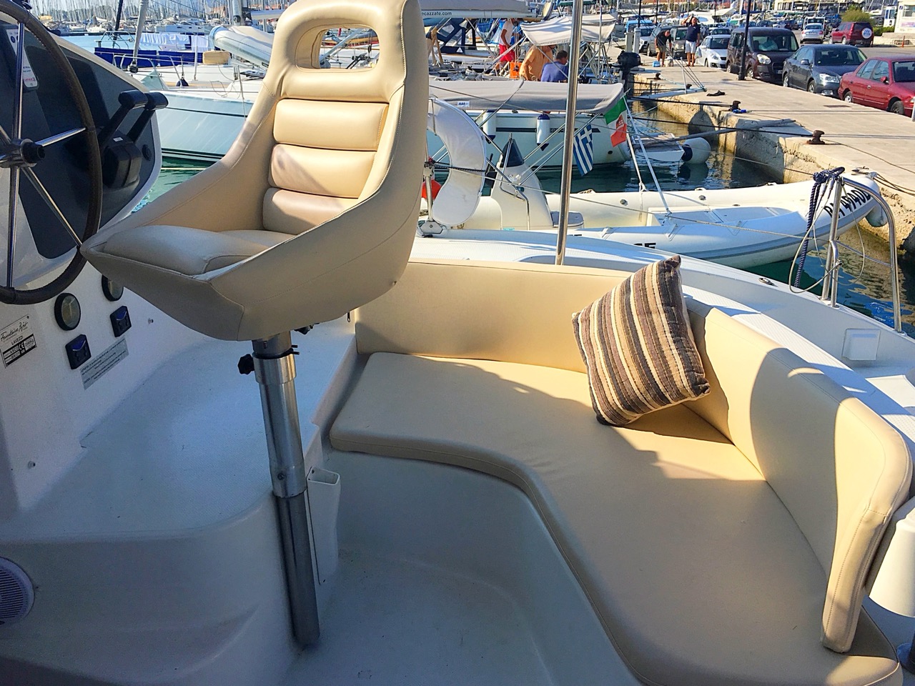 Photo #9 - Lavezzi 40 (Victoria) in Porto Carras - 61046