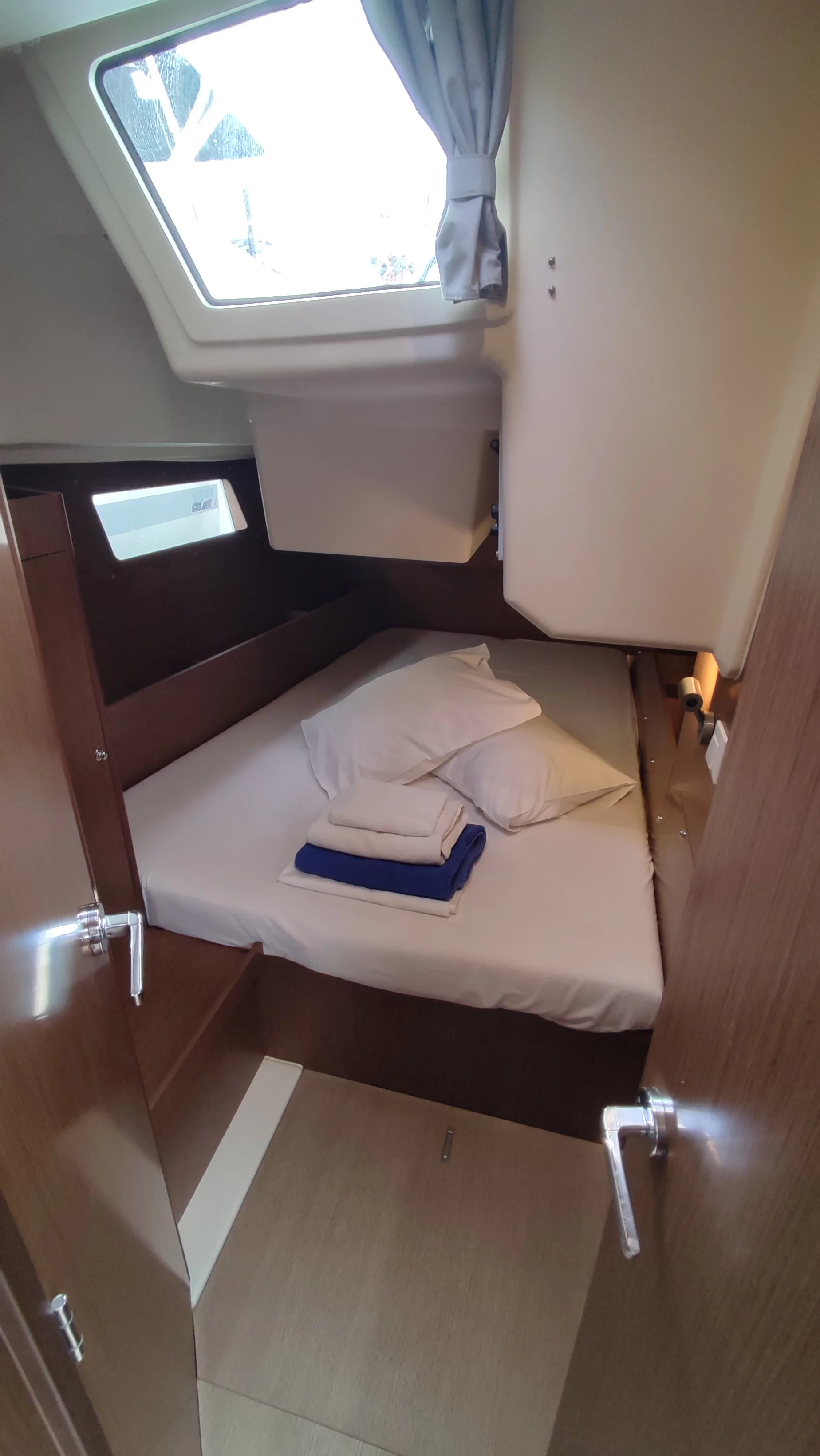 Oceanis 41.1 (Maera)  - 15