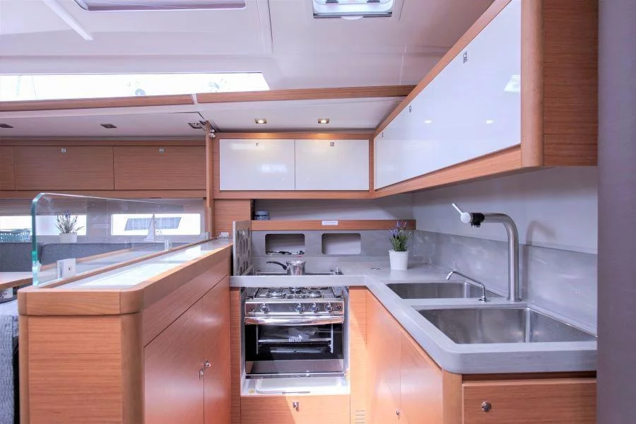 Dufour 530 (ANNA III)  - 22