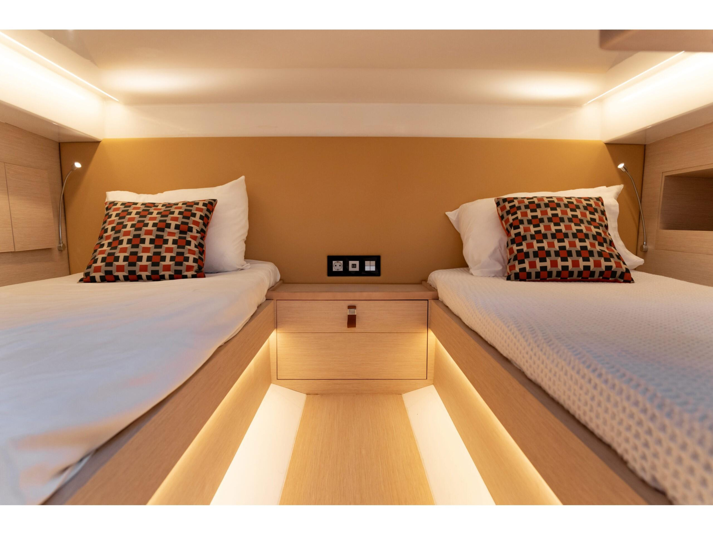 Photo #7 - Tesoro T40 (Yaloou Treasure) en Mykonos - 11896