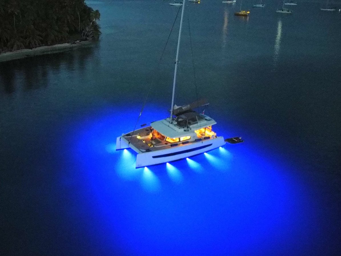 Photo #1 - Bali 5.4 (Blue Blue Blue) en Olbia - 23648