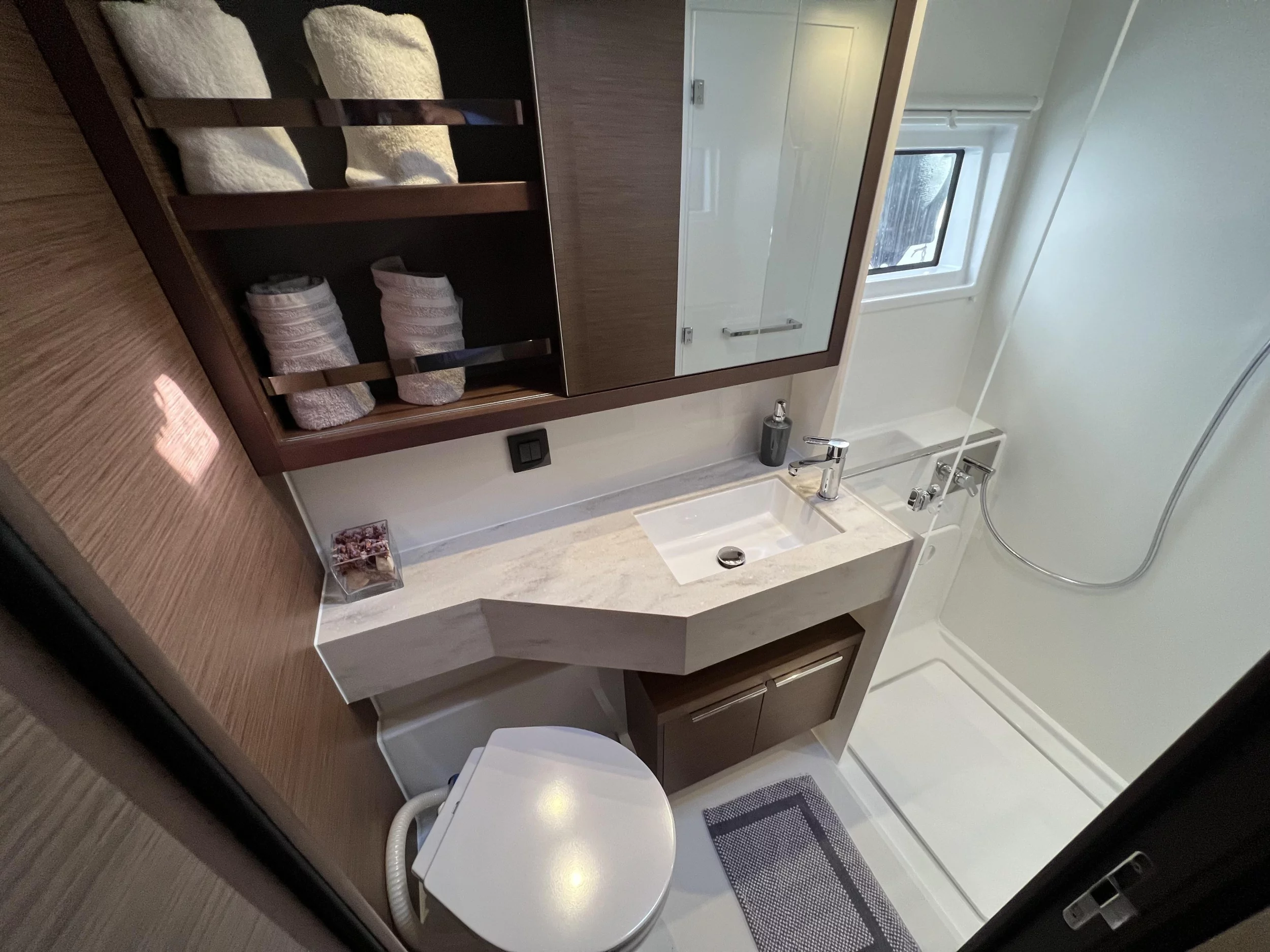 Lagoon 46 (GALAXY (air condition, , ) _Skippered Only_)  - 15