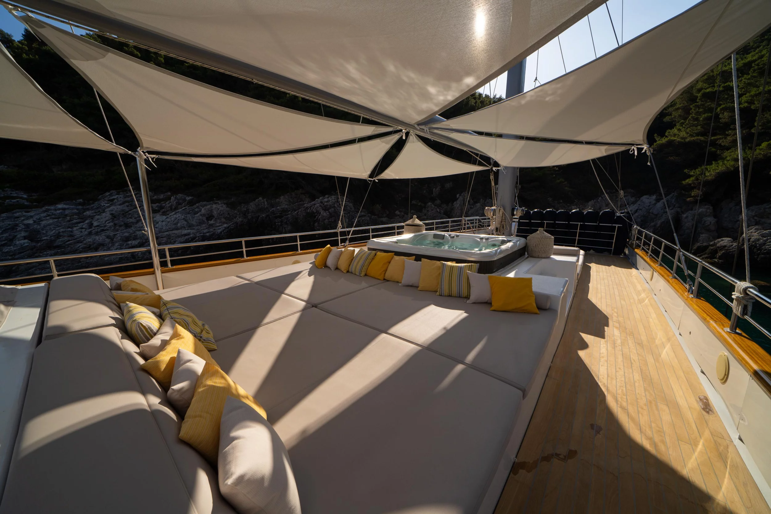 Luxury Sailing Yacht - Dalmatino (Dalmatino)  - 30