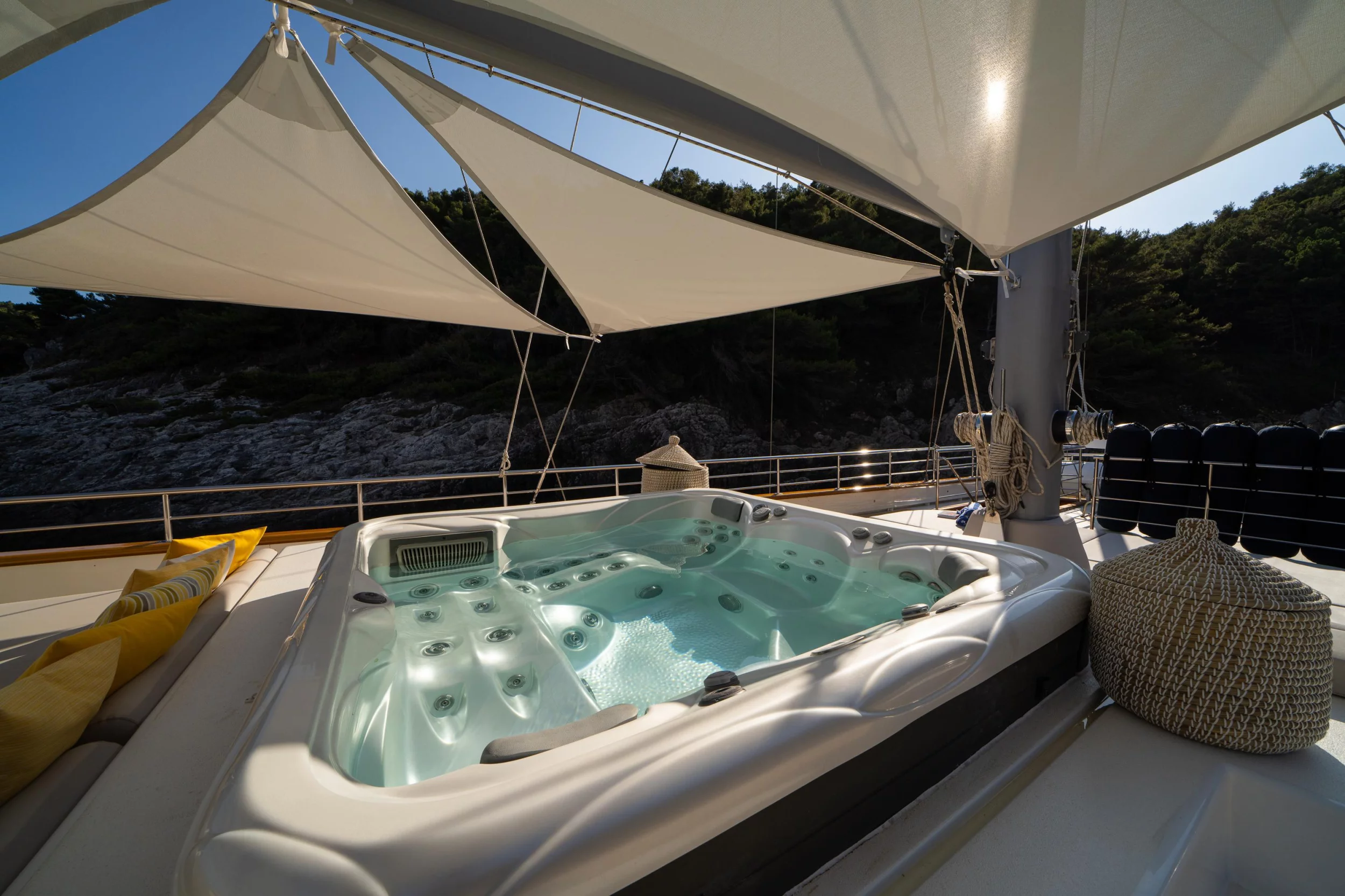 Luxury Sailing Yacht - Dalmatino (Dalmatino)  - 26