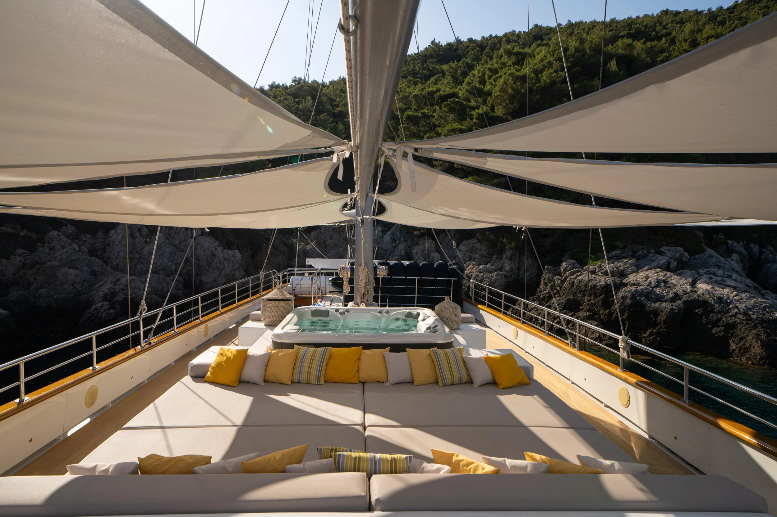 Luxury Sailing Yacht - Dalmatino (Dalmatino)  - 2